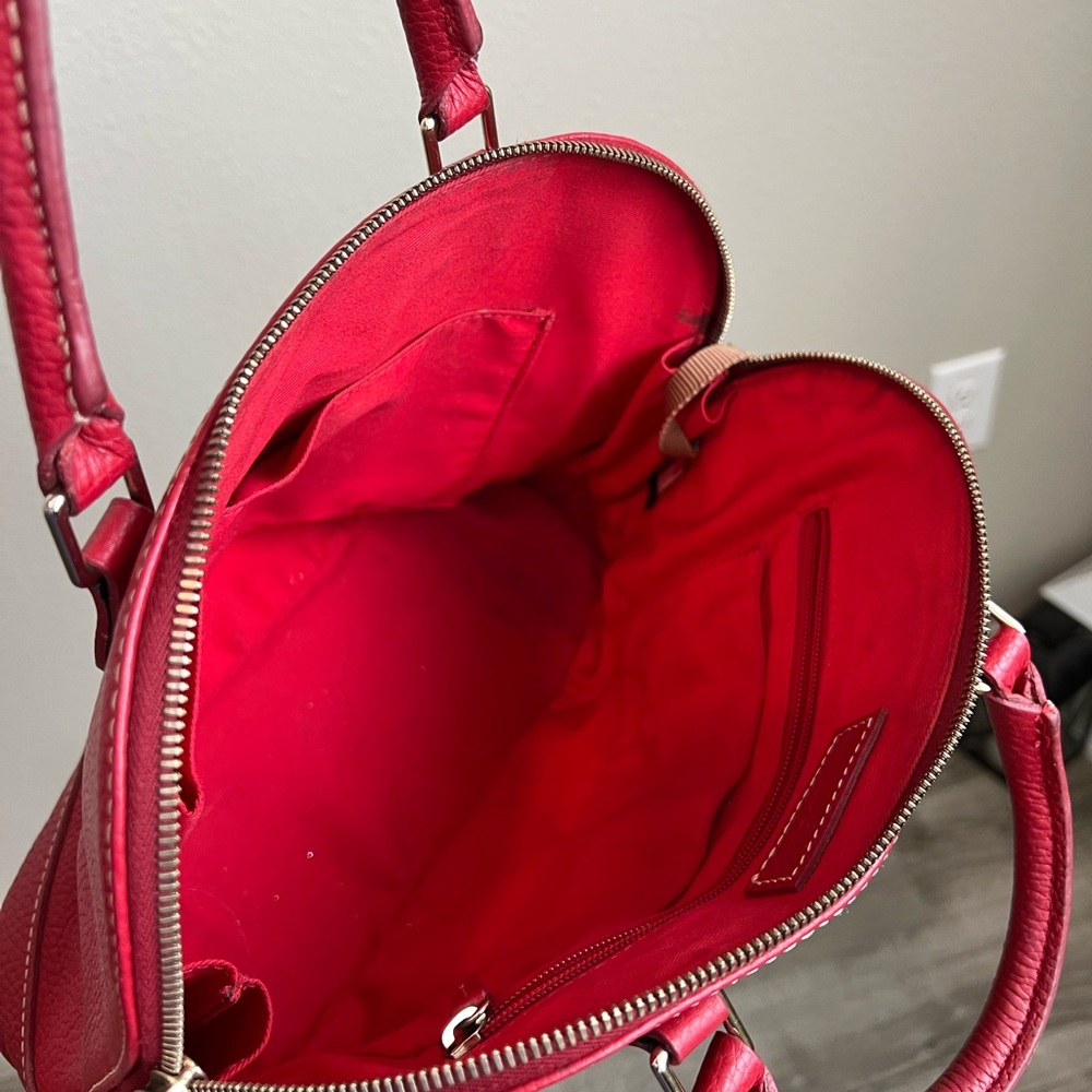 Red handbag - Picture 3 of 3